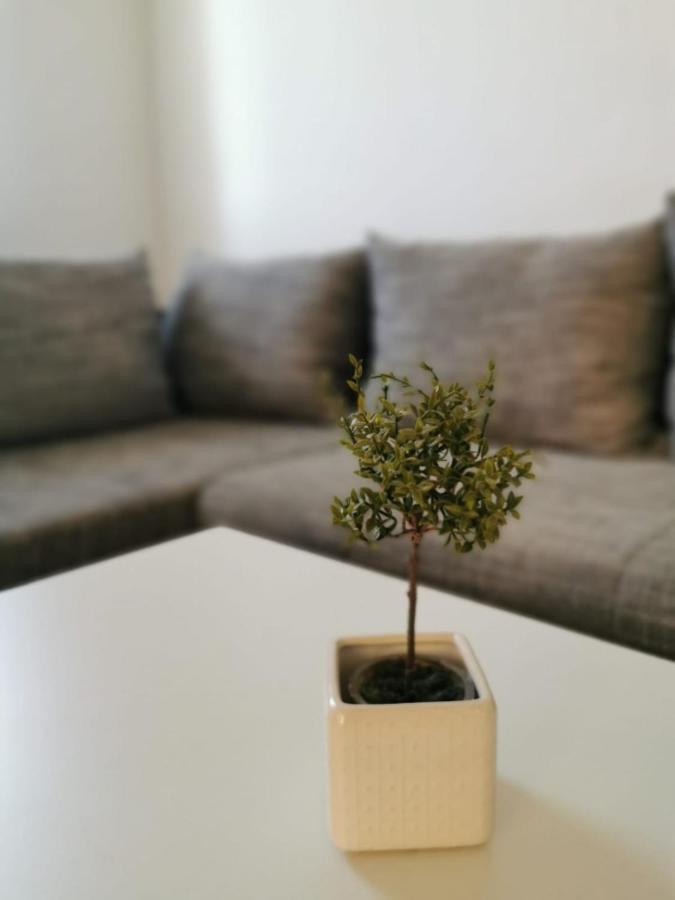 Apartament 奥米沙利 外观 照片