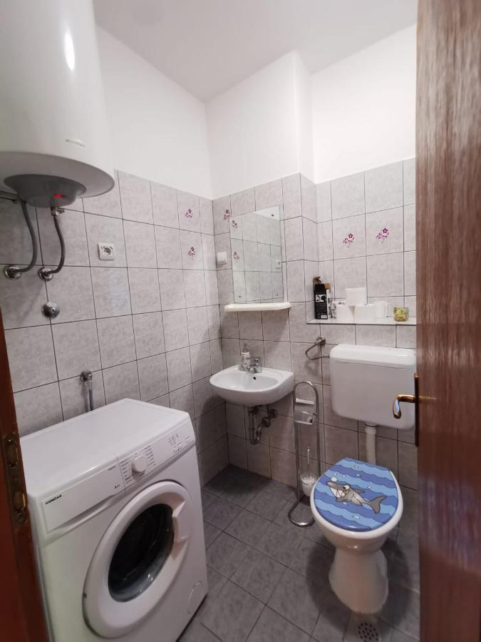 Apartament 奥米沙利 外观 照片