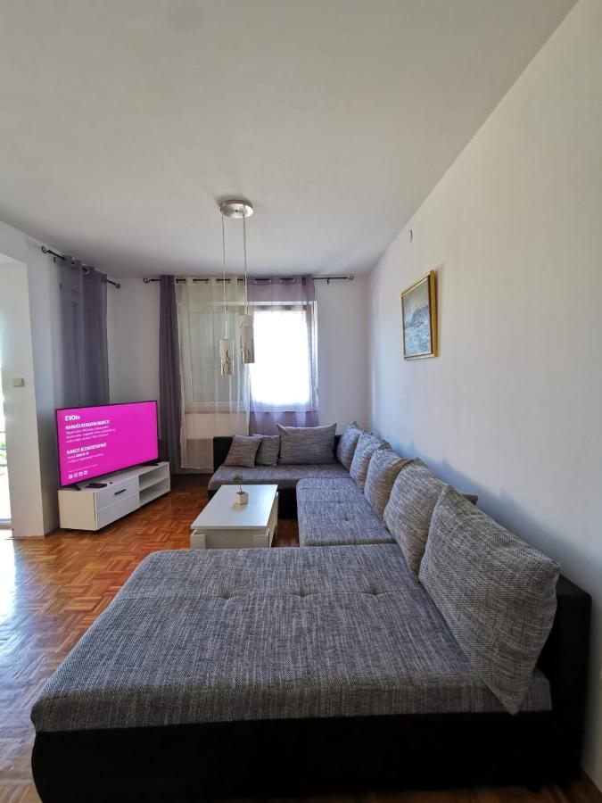 Apartament 奥米沙利 外观 照片